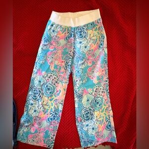 Lilly Pulitzer linen pants  in blue and Pink Floral. Size M